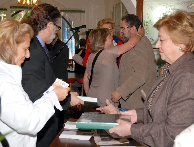Presenten 'Bellaterra. Crònica de 75 anys' com a primer pas d'una fundació per preservar el seu patrimoni