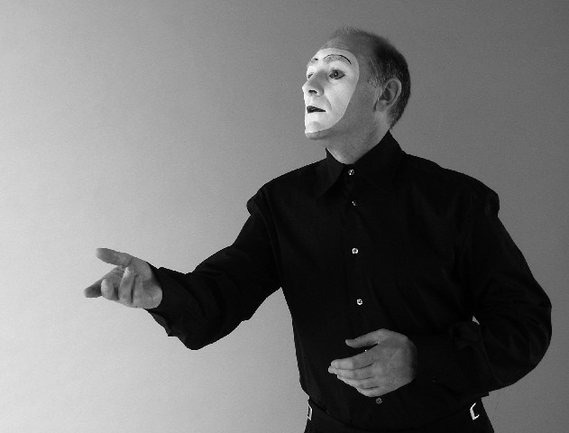 Els Drets Humans, fil conductor de la quarta edició del Festival Cerdanyola Solidària