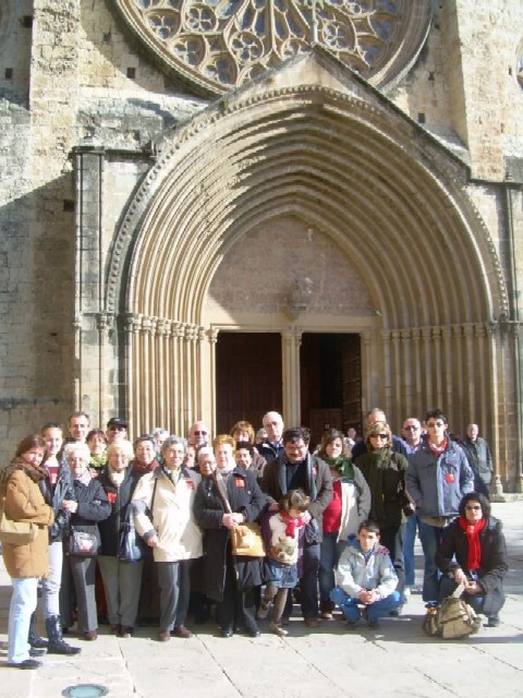 S’inicien les activitats sobre la Cerdanyola medieval amb una visita al monestir de Sant Cugat
