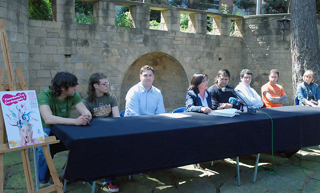 Els artistes de casa omplen els escenaris del Roser de Maig
