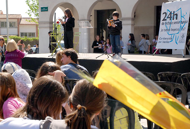 Cloenda poètica per a les 24 hores de lectura sense pausa