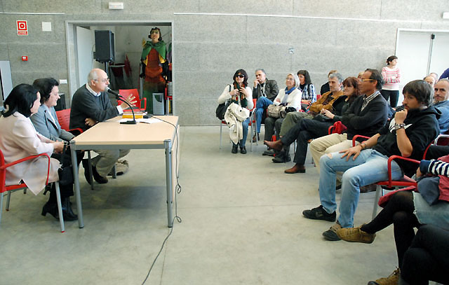 Les germanes Forrellad presenten les seves obres a Bellaterra