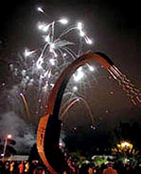 La Festa Major esclata amb el ball dels focs d'artifici
