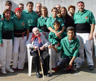 Els Castellers de Cerdanyola homenatgen al centenari Francesc Mañé