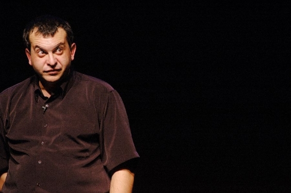 Et convidem a veure el monòleg Cazando Gamusinos