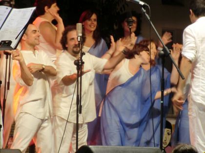 Gospel Vallès, un cant a l'esperança en temps de crisi, per obrir els dies grans del Blues de Cerdanyola