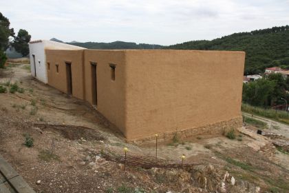 Mans a l'obra amb els ibers