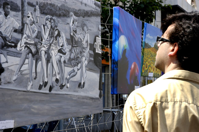 L'artista al carrer pren les sales d'exposicions