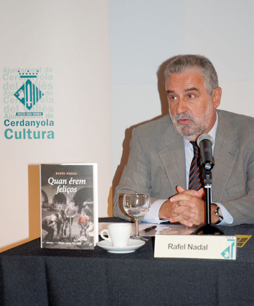 L'escriptor Rafel Nadal reivindica el dret a la nostàlgia al Cafè amb Lletres