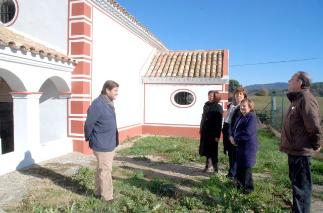 Visita institucional a l'ermita de Santa Maria de les Feixes