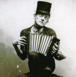 Passi-ho bé teatre i la Jonies Band recorden a Karl Valentin