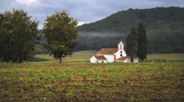 Una imatge de Santa Maria de les Feixes, finalista del concurs Wiki Love Monuments España 2013