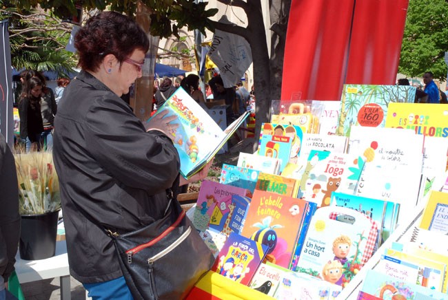 Ultims detalls per preparar el Sant Jordi cerdanyolenc