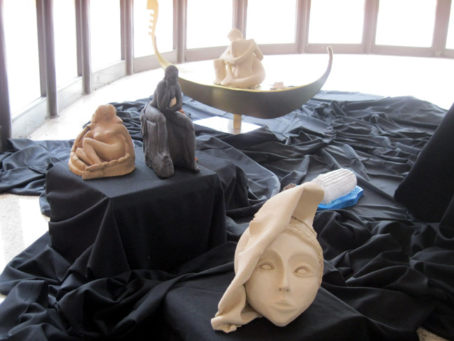 L'alumnat de l'Escola d'Arts Plàstiques de l'Ateneu exposa els seus treballs