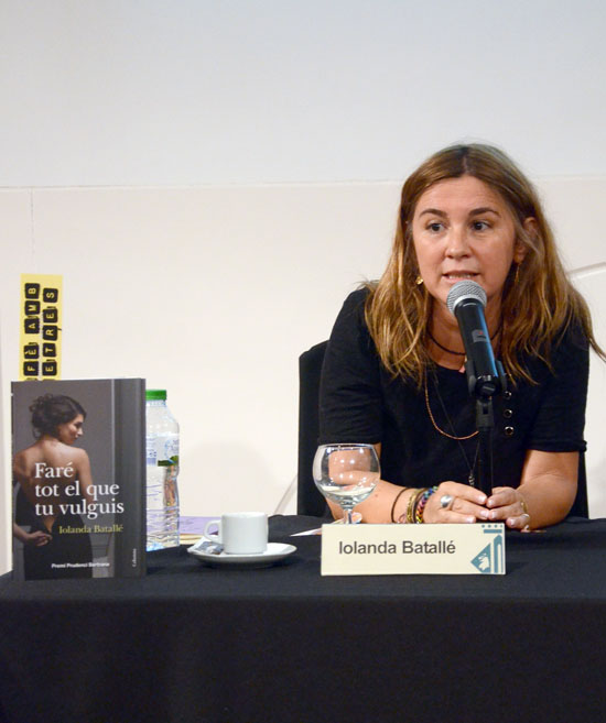 Iolanda Batallé explica el viatge d'alliberament d'una dona a 'Faré tot el que tu vulguis'
