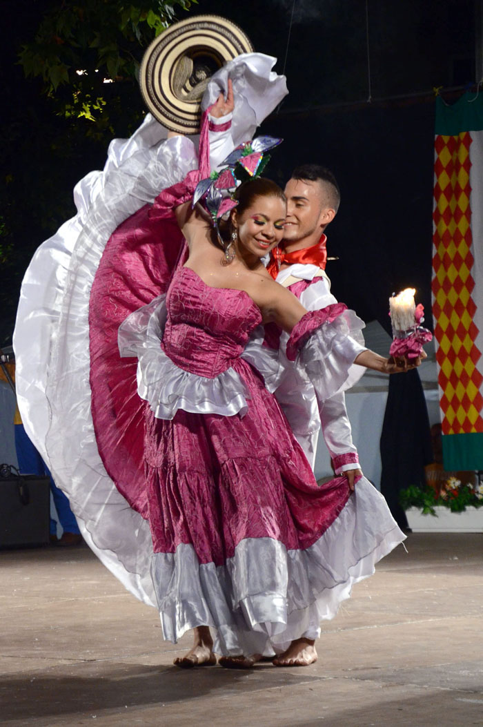 Diversitat i espectacularitat de balls en la Mostra de Dansa 
