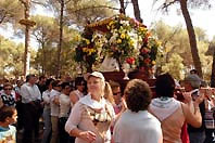 La romeria de la Antigua certifica el lligam emocional de Cerdanyola i Hinojosa