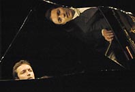 Daniel Ligorio obsequia la ciutat amb música carregada d’emocions