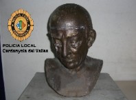 La policia local recupera el bust d'en Viladomat
