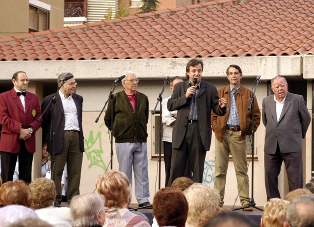 La gent gran es belluga per Sant Martí