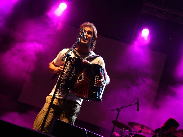Demà, música en viu i presentacions de discos