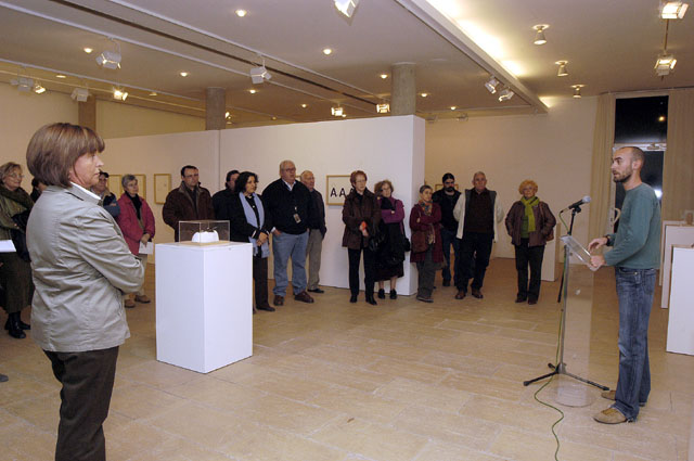 L'exposició 'Joan Brossa. Poeta de la imatge' obre un cicle commemoratiu sobre el genial artista barceloní