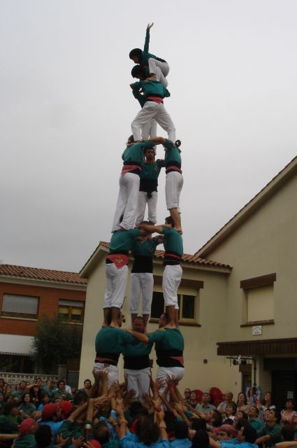Es necessiten castellers per fer pinya
