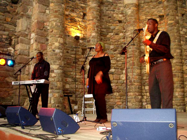 El grup Zion Gospel Spirit protagonitzarà aquesta nit l'esperat concert de gospel a l'església de Sant Martí