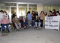 Els treballadors de la residència de gent gran de Canaletes es mobilitzen
