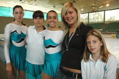 Anna Gibert i Idoia Company, patinadores del CPA Cerdanyola, assoleixen el certificat en figures obligatòries