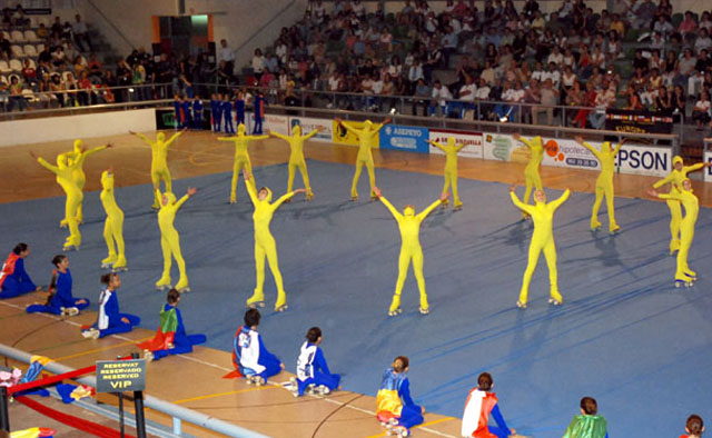 Una vistosa cerimònia d’obertura inaugura de forma oficial l’Europeu de patinatge cadet i juvenil