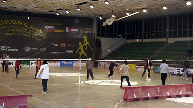 Les Jornades Esportives Nocturnes reuneixen uns setanta joves