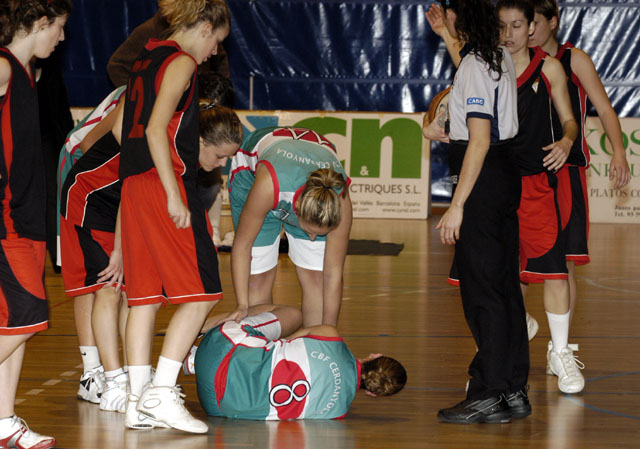 El Femení guanya 70 a 57 al Grup Barna però perd a Sílvia Valiente per a la resta de temporada
