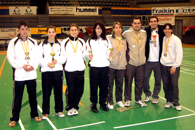 Els  jugadors del Club Bàdmiton Bellaterra destaquen en el  Campionat de Catalunya absolut i sots-17