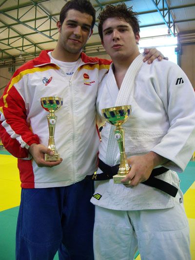 Axel Vázquez aconsegueix imposar-se a Jaime Bertomeu