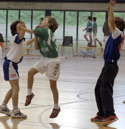 La Fase Comarcal d’Handbol Escolar se celebra a Cerdanyola el proper dissabte