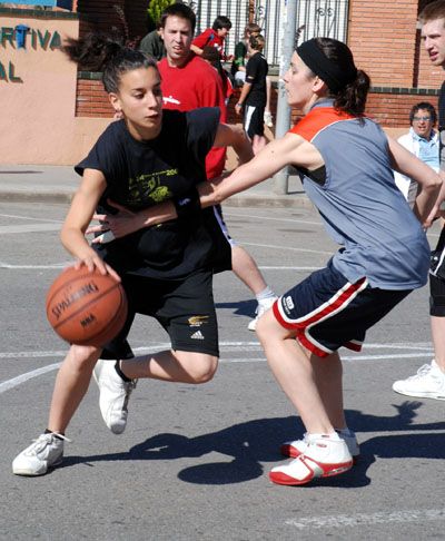 Les activitats esportives del Roser de Maig tornen a aplegar  un munt de participants
