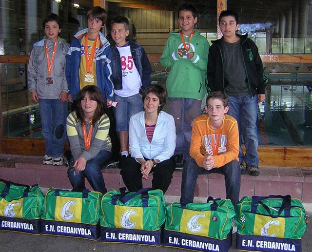 L’Escola Municipal de Natació assoleix vuit medalles a la Final Territorial dels Jocs Esportius Escolars