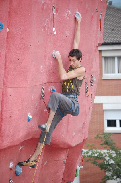 Víctor Esteller queda primer en la segona prova de la Copa Catalana d’Escalada de dificultat