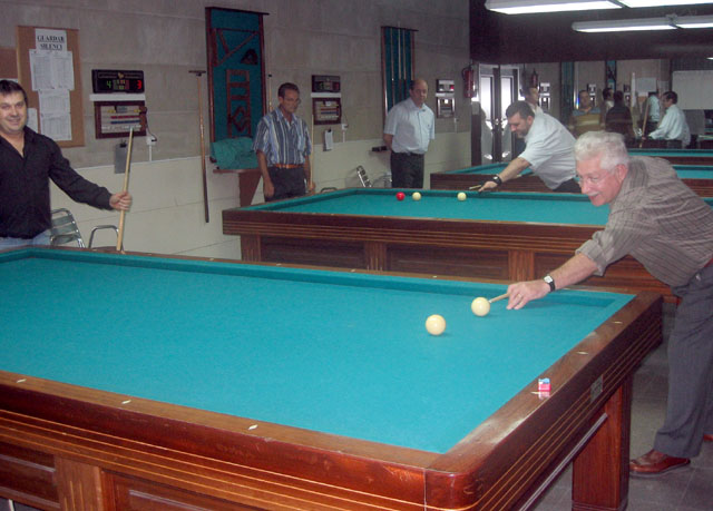 El Club Billar 2000 Cerdanyola inaugura nova seu