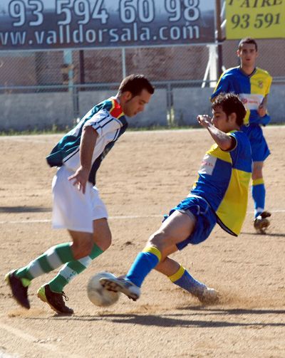 El Cerdanyola FC B  guanya davant del Sabadell Nord per 5-1 i assoleix la primera victòria a casa