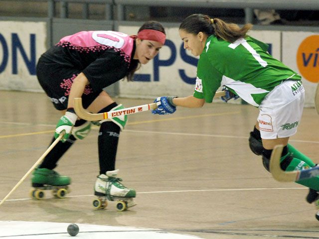 El Cerdanyola CH femení es veu sorprès pel Vilanova