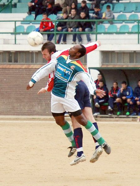 Peter Romero dóna la victòria al Cerdanyola FC en el temps afegit