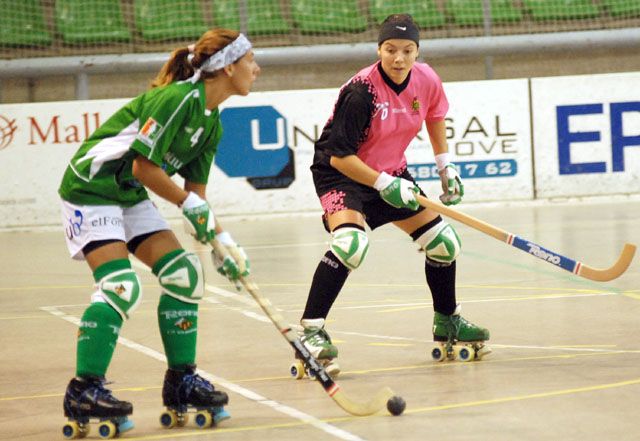 El Cerdanyola Club d’Hoquei femení al complert rep el Sant Feliu de Codines