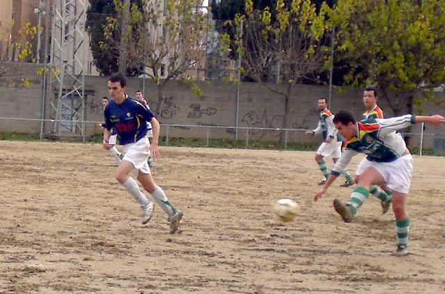 El Cerdanyola FC B aspira a acabar l’any cinquè classificat