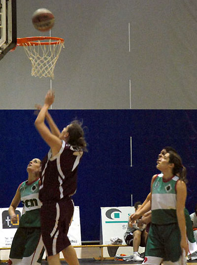 El Bàsquet Femení Cerdanyola es queda a les portes del quart triomf consecutiu