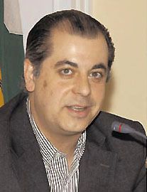 Francisco Arpide, president del CPA Cerdanyola, es mostra molest amb l’ultimàtum del regidor d’esports