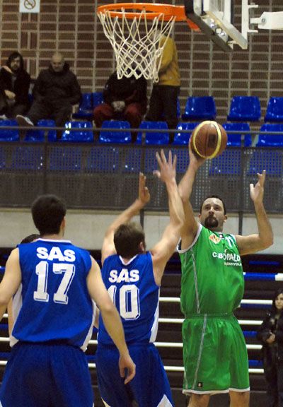 L’Ópalo Cerdanyola guanya al Súria (64-45) i reafirma el liderat