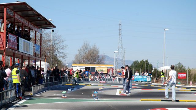 Tres pilots cerdanyolencs entre els millors en la primera prova del Campionat d’Espanya Touring Gas 1/10