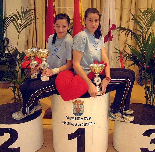 Laia Oset i Elena Olmos destaquen en la 15a Prova del Circuit Nacional sots-17 de bàdminton